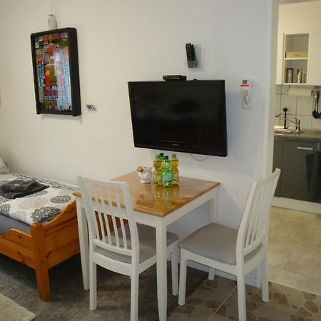 Cenet 1 Zimmer Apartment Sindelfingen Exterior foto